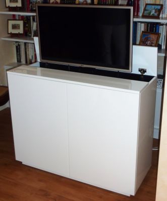 Meuble télé design imitation marbre noir mat 2 portes 1 tiroir 1 niche